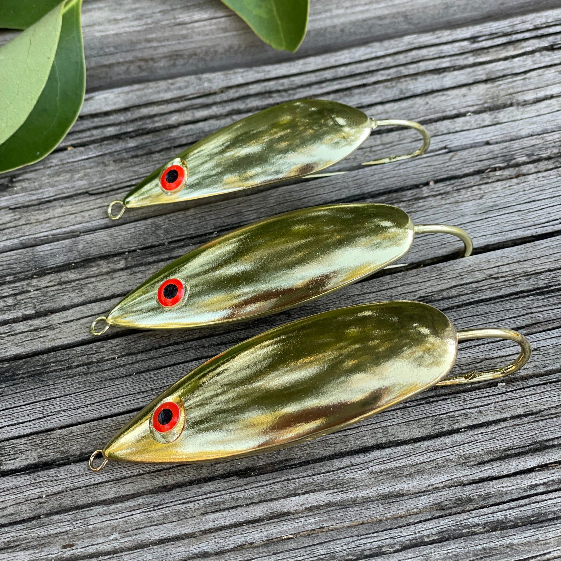 Gold Smooth Weedless Spoon W/Rattle and Eye – Flatwater Baits